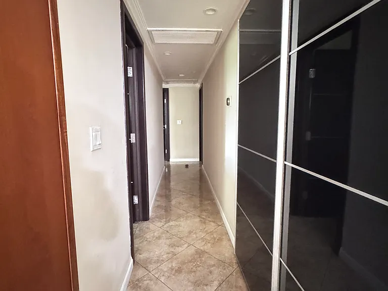10500 Jordan Ave — Photo 8