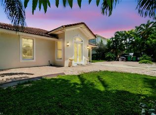 3389 Hibiscus Ave, Naples, FL 34104