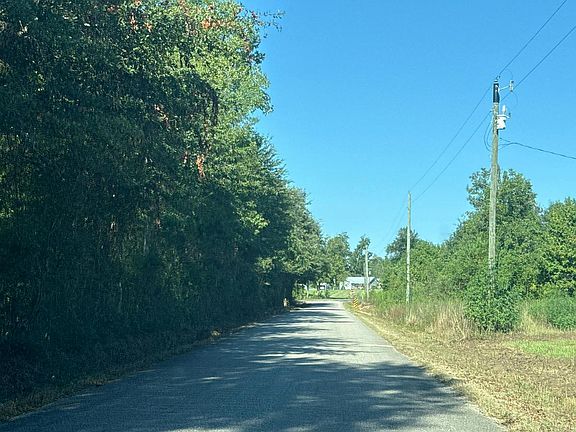 5th image of 1214 Hoffpauir Rd