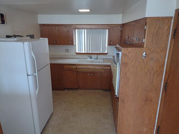 4th image of 3323 Wisconsin Ave #1
