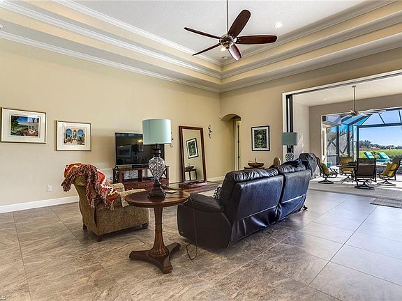 4th image of 12664 Dundee Ln