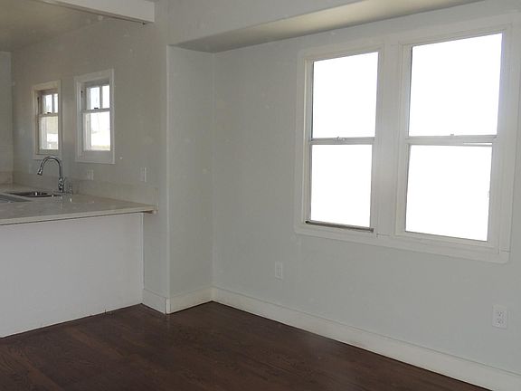 5th image of 4415 E Shaw St