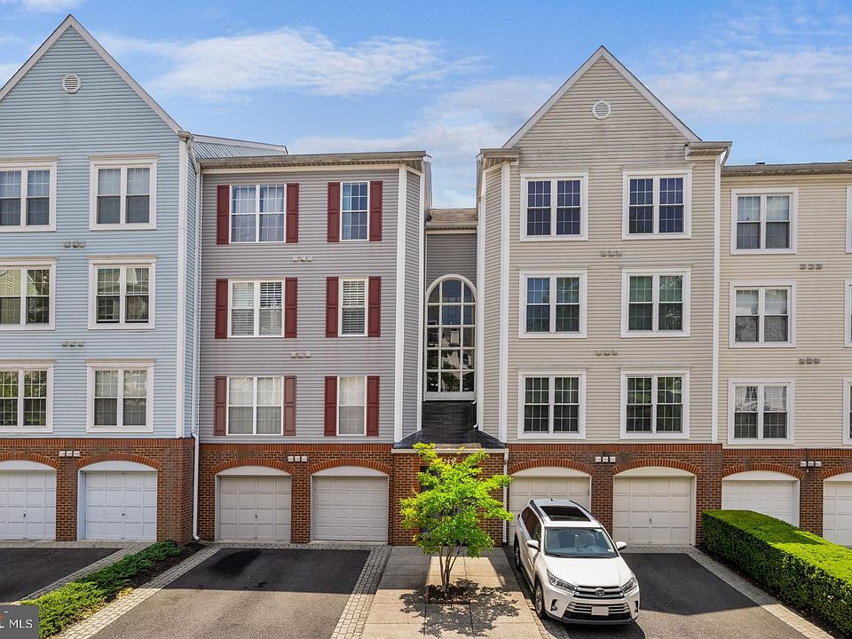 1st image of 249 S Pickett St APT 201