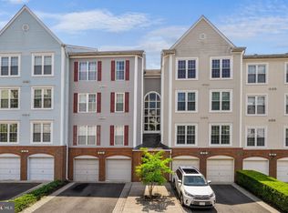249 S Pickett St APT 201, Alexandria, VA 22304