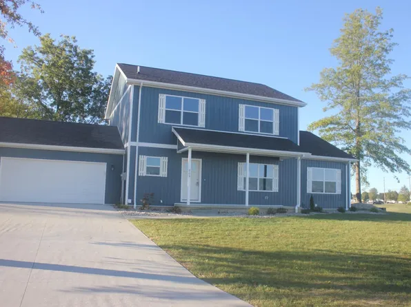 203 Caleb Dr, Fremont, OH 43420