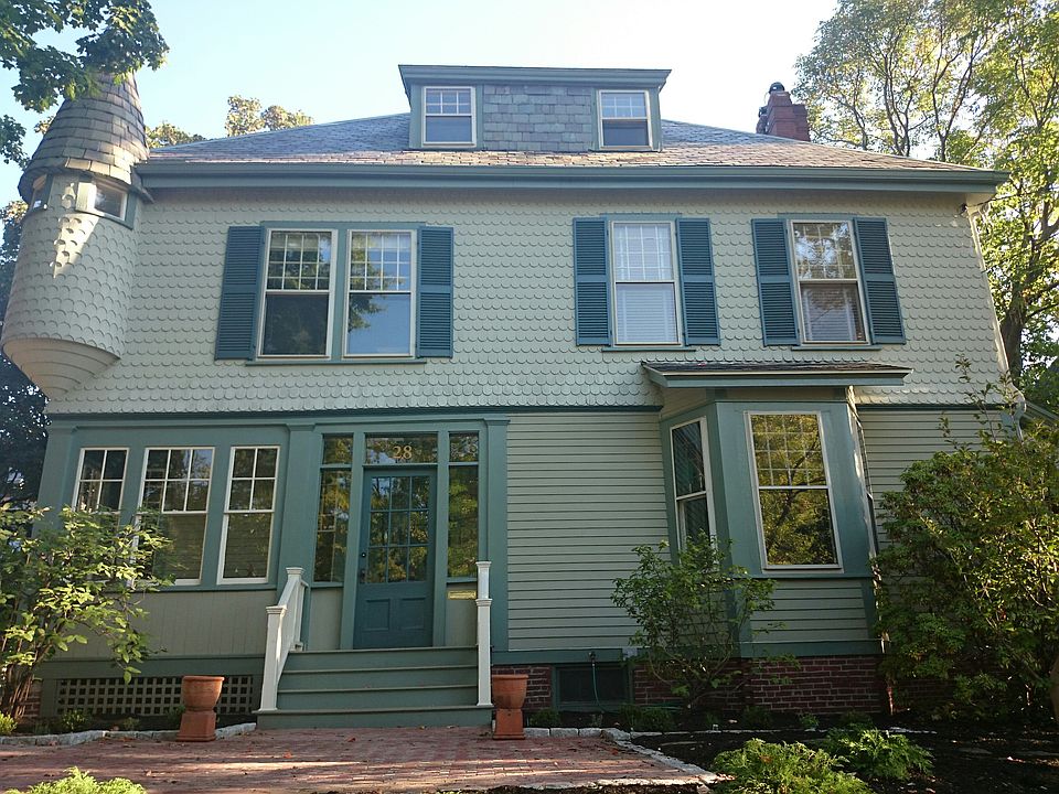 2nd image of 28 Allerton St