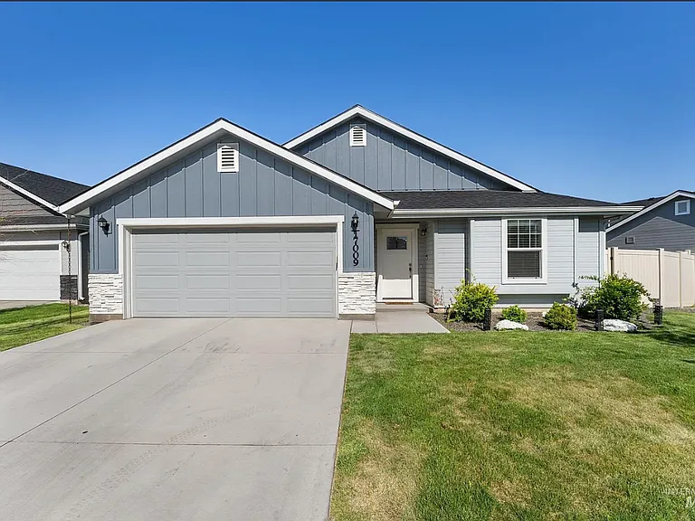 17009 N Cornwallis Way — Photo 1