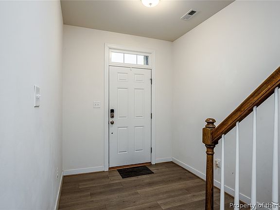 3rd image of 4919 Settlers Market Blvd