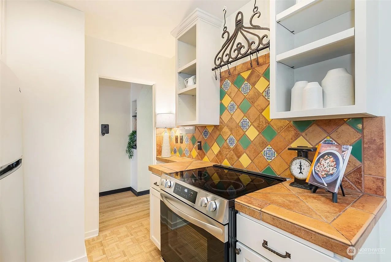 1 bed, 935 sqft, $1,400 — Photo 4
