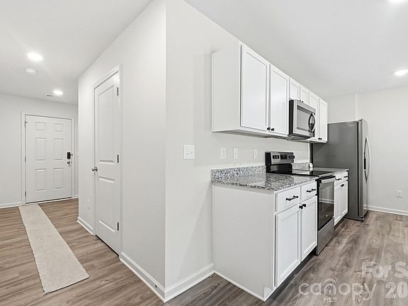 5th image of 1941 Tranquility Cir #D