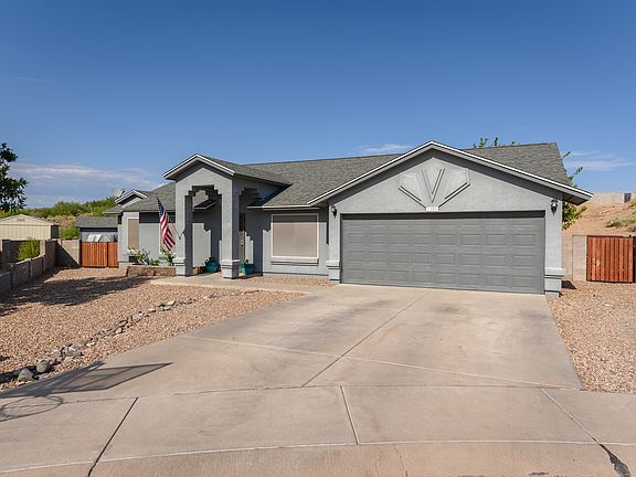 RV gates on both sides