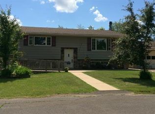 410 W 35th St, Hibbing, MN 55746
