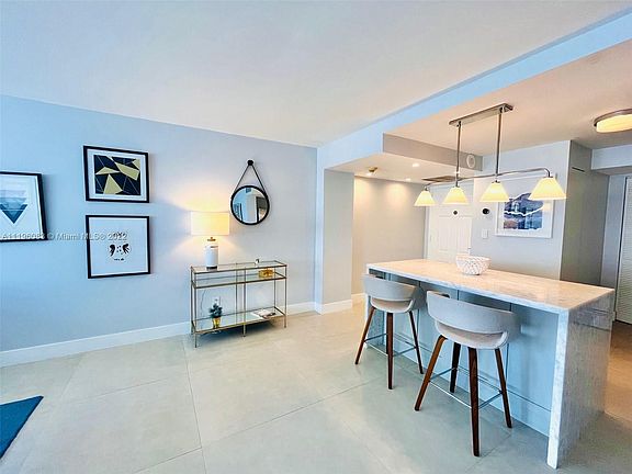 4th image of 1420 Brickell Bay Dr APT 805C