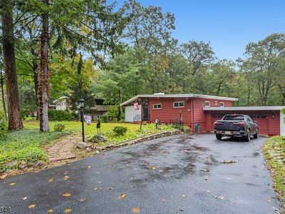 52 Valley Rd, Ringwood, NJ, 07456