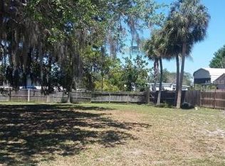 715 2nd Ave NW, Ruskin, FL 33570