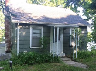 911 Ottney Dr, Jackson, MI 49201