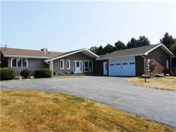 283 Lake Rd, Ontario, NY 14519