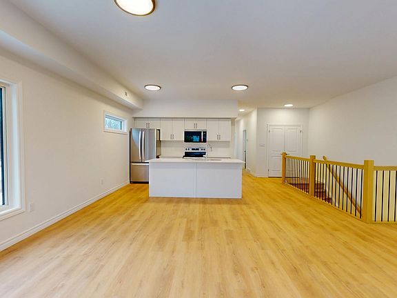 3rd image of 454 Pond Mills Rd #5