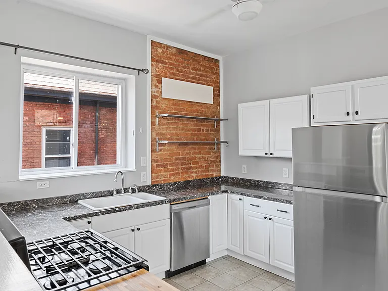 14 Kessler Pl #2 — Photo 9