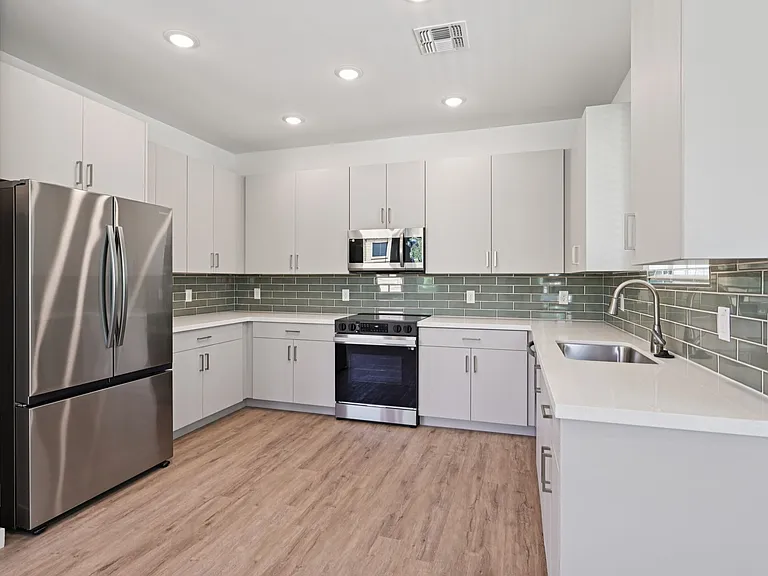 Agave Townhomes — Photo 12