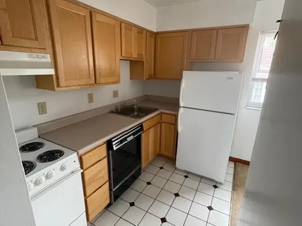 422 S Henderson St, Bloomington, IN 47401