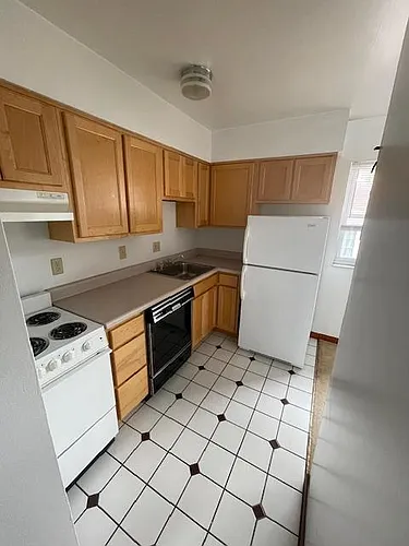 422 S Henderson St Photo 1