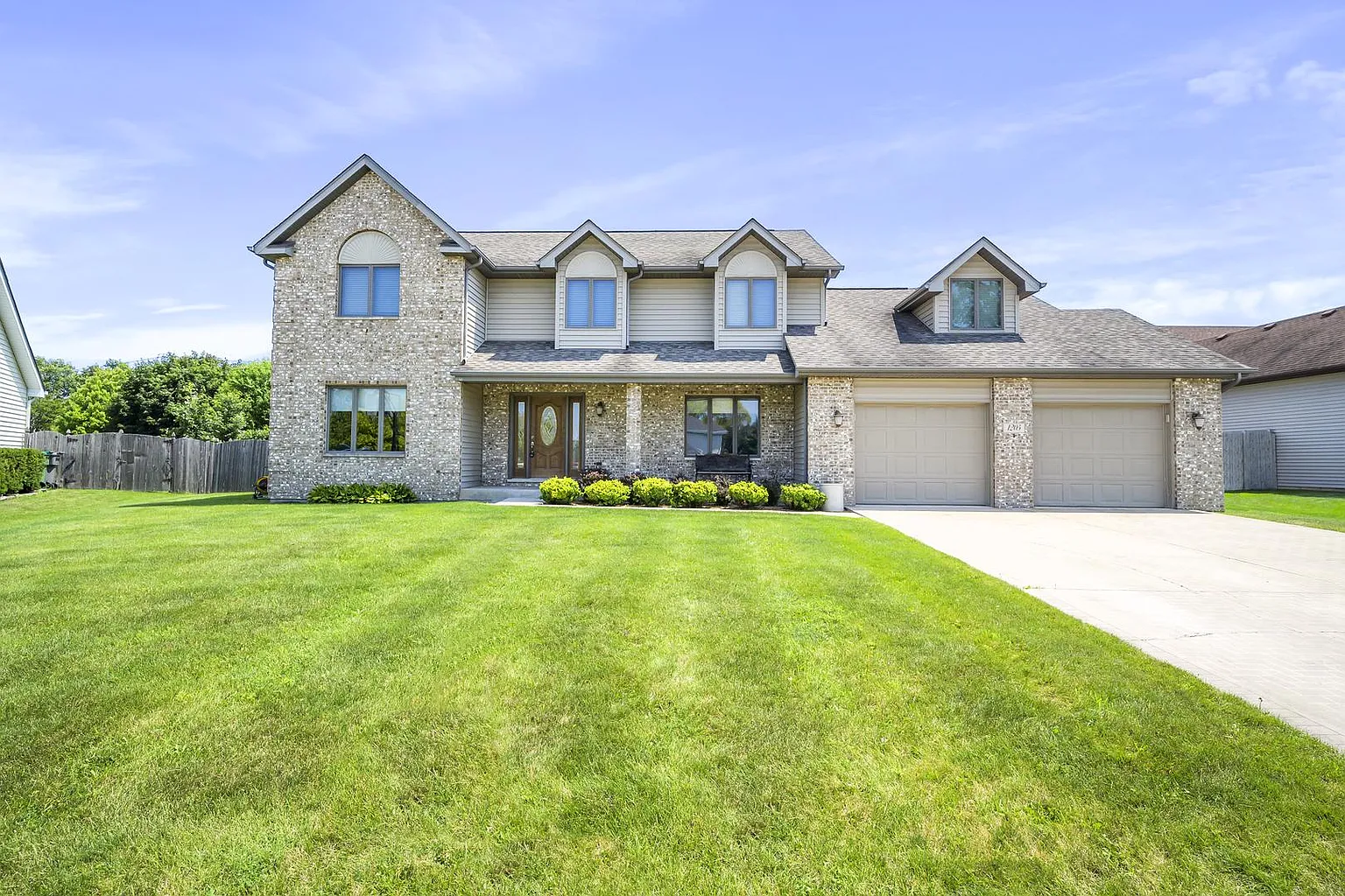 1205 Wales Ct photo 1