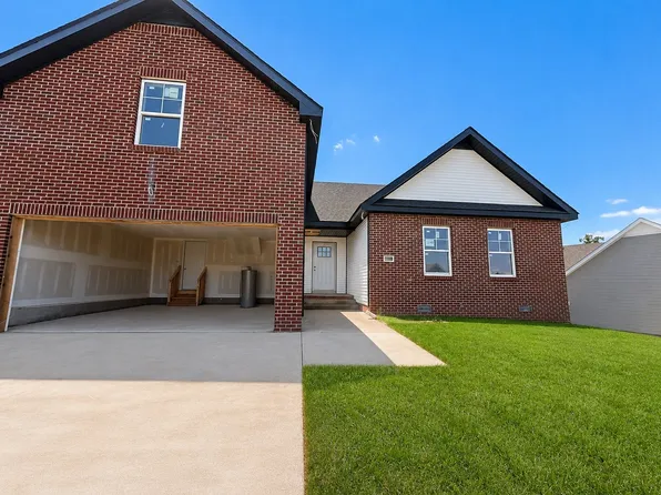1240 Fossil Dr, Clarksville, TN 37040