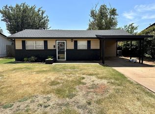 900 Denise St, Altus, OK 73521