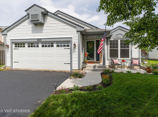2255 Woodoak Dr, Round Lake Beach, IL