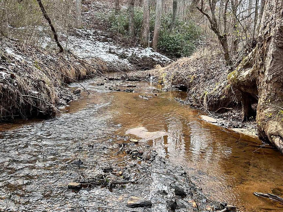 1st image of 509 Crowe Creek Rd