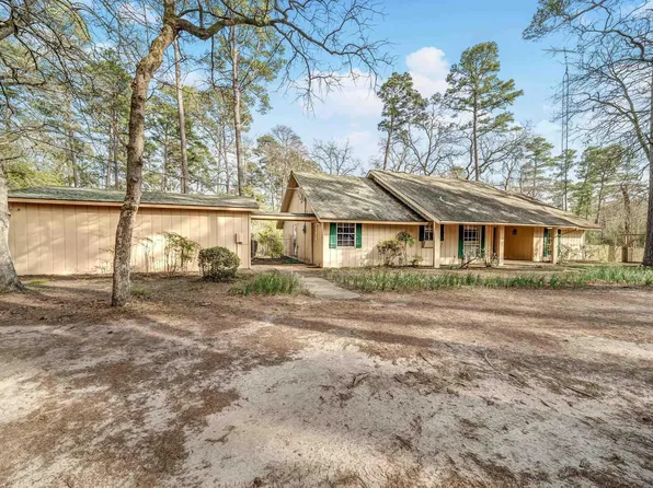 703 W Holly Trl, Holly Lake Ranch, TX 75765