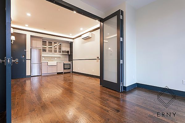 1st image of 920 Pacific St #1C