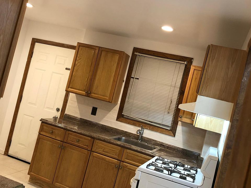 New floor, lights, ceiling and ceramic.