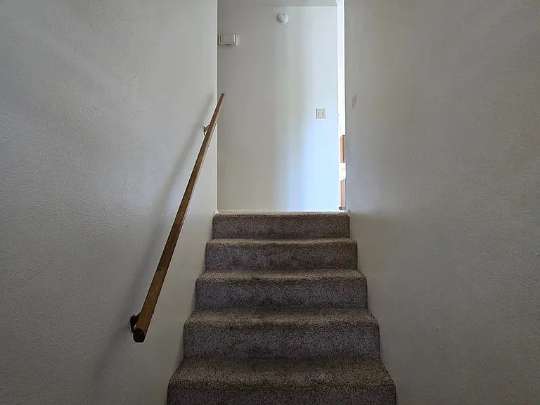 515 S 4th St — Photo 2