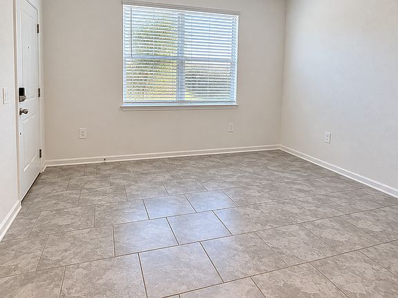 4th image of 541 Reggie Rd #Adu