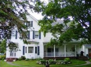 54 Railroad St, Gorham, NH 03581