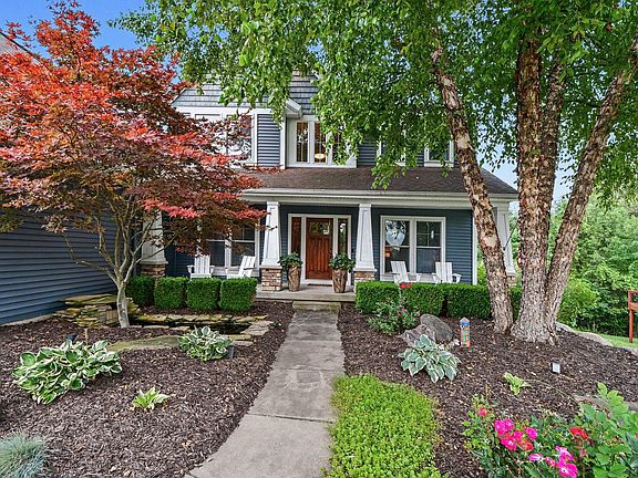 3rd image of 1254 Stoneshire Dr SE