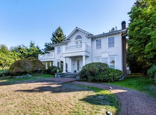 1330 Minto Cres, Vancouver, BC V6H 2J5