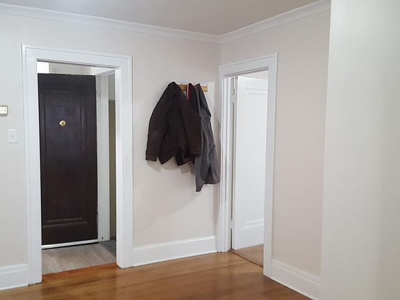 5th image of 115 Goundry St APT 3