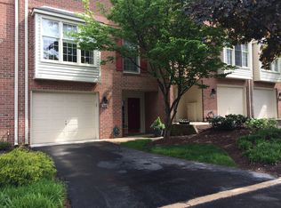 202 Brighton Cir, Devon, PA 19333