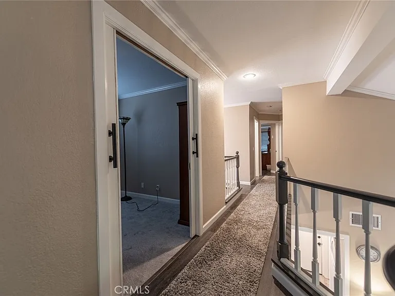 10 Valley Crest Rd — Photo 24