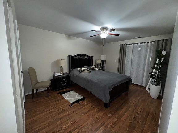 Master room with a walk-in closet