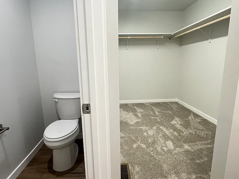 6285 W Karpathos St — Photo 23