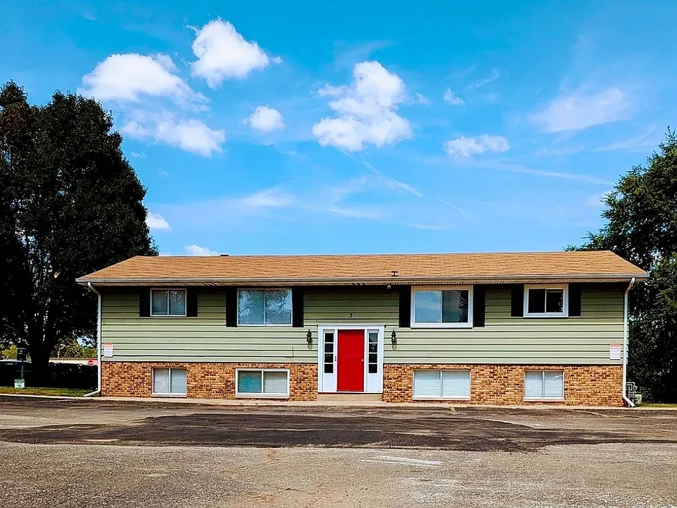 227 W Elm St