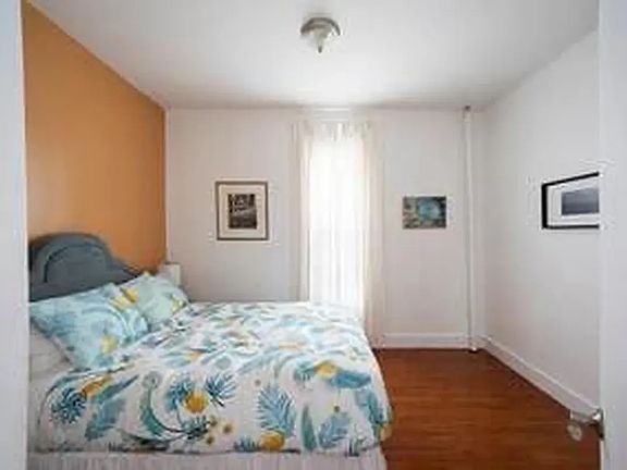 4th image of 243 E 26th St #3