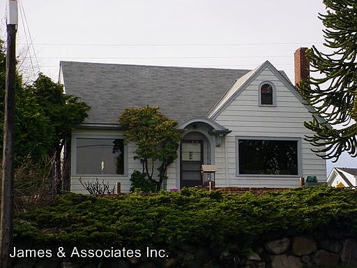 1st image of 1040 W 5th St