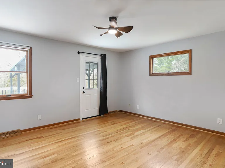 5 Orchard Pl — Photo 49