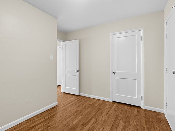 3rd image of 3203 Goodrich St