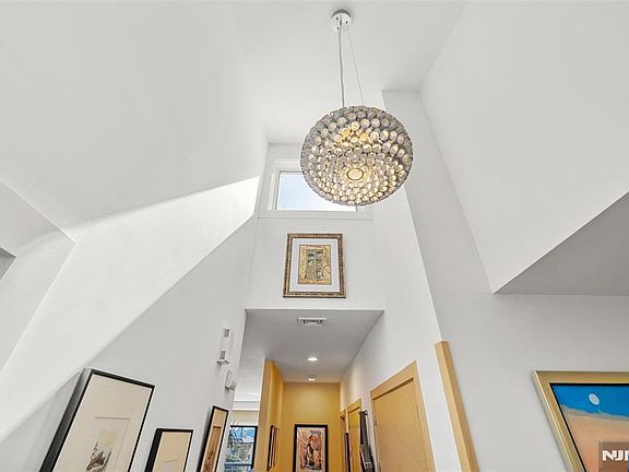5th image of 300 Gorge Rd APT 58